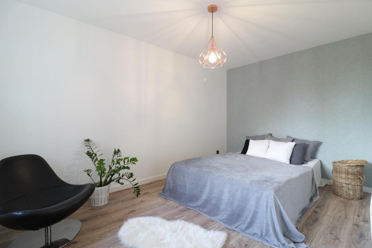 شقة Niron Apartament Wałcz المظهر الخارجي الصورة